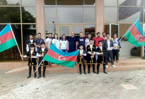 "Старый Баку" и азербайджанские танцы на побережье Черного моря (ФОТО, ВИДЕО)