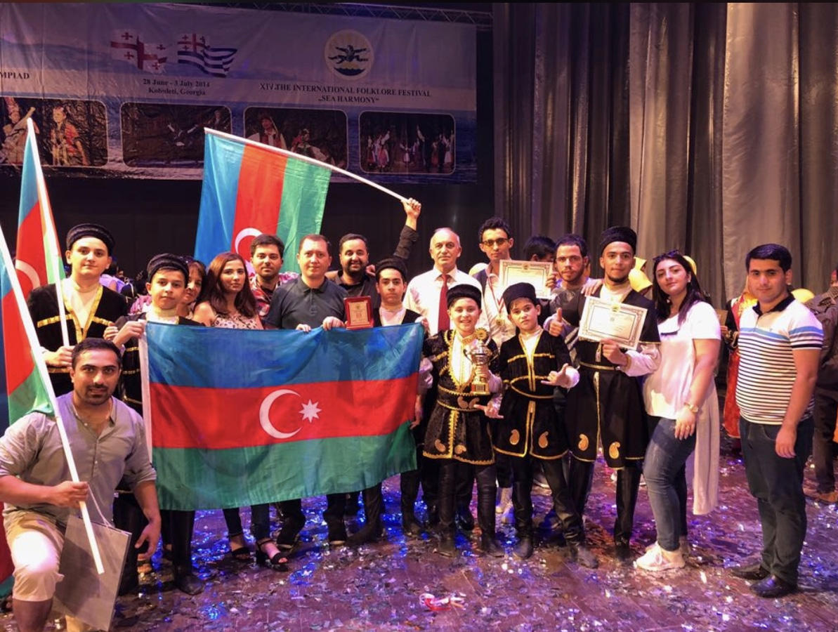 "Старый Баку" и азербайджанские танцы на побережье Черного моря (ФОТО, ВИДЕО)