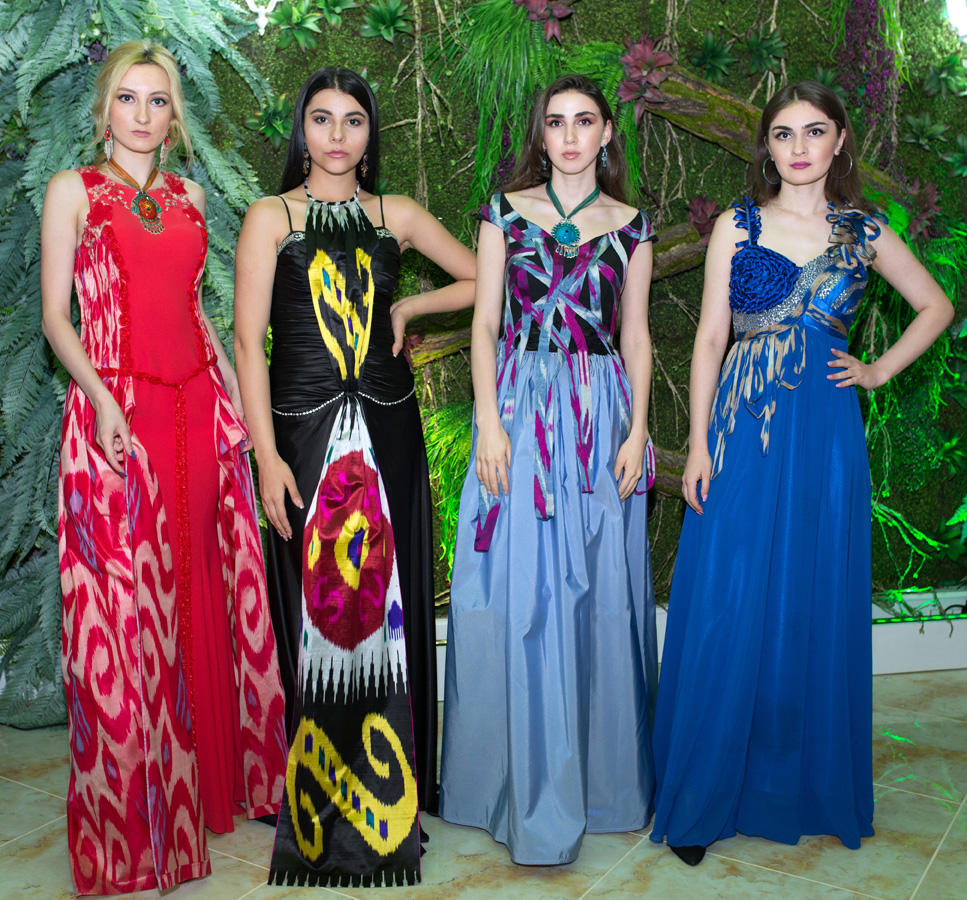 Воспоминания юности ожили в Баку – яркая палитра Востока Фахрии Халафовой и "Ялла"  (ВИДЕО, ФОТО)