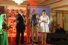 В Баку прошла церемония награждения лучших актеров театрального сезона (ФОТО)