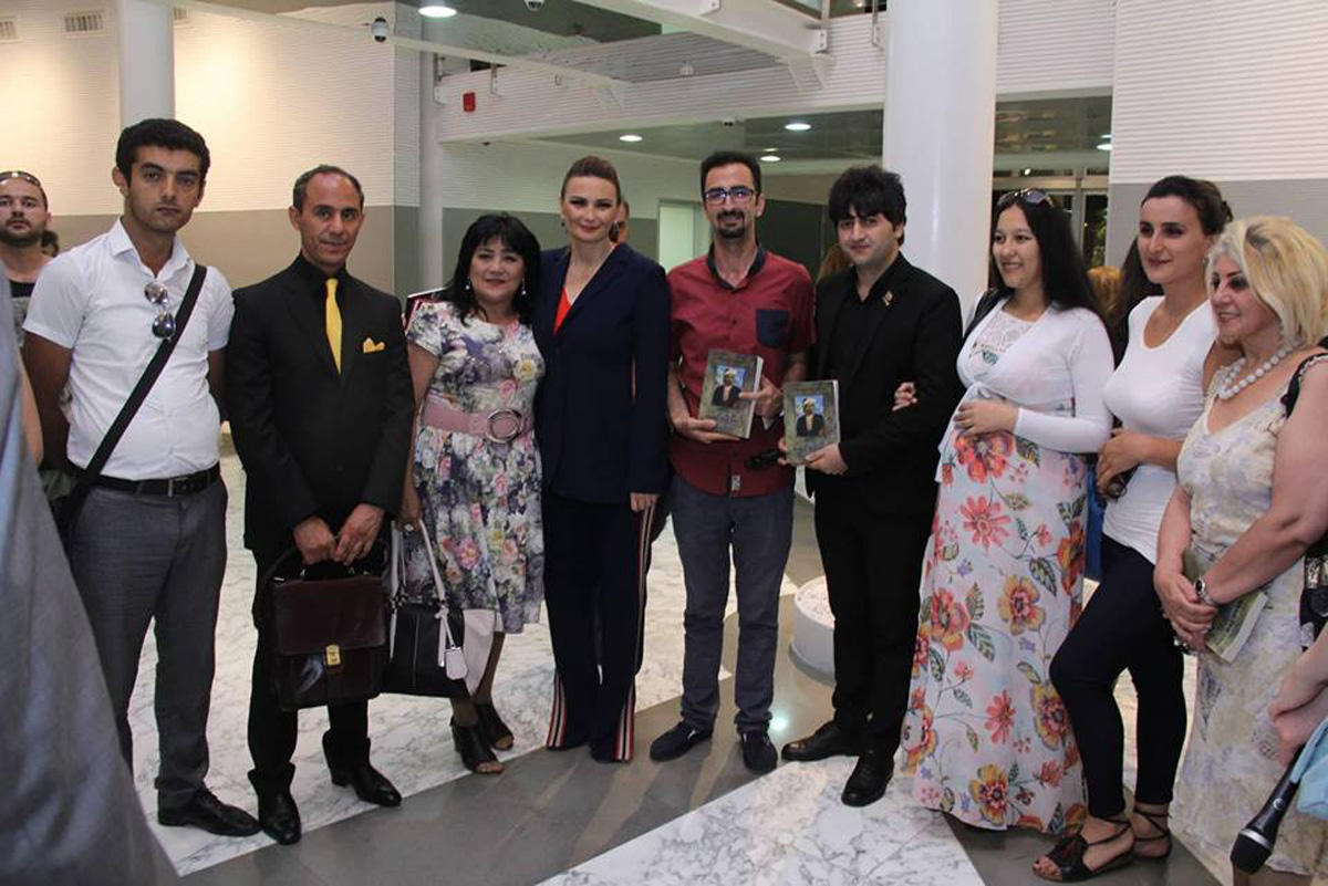 В Баку прошел потрясающий музыкально-поэтический вечер "Мир Насими" (ФОТО)