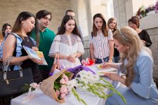 Первые супергерои Азербайджана! Фантастическая презентация "Принцессы планеты ветров" (ВИДЕО, ФОТО)