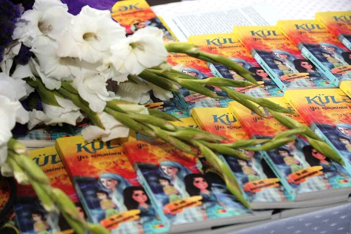 Первые супергерои Азербайджана! Фантастическая презентация "Принцессы планеты ветров" (ВИДЕО, ФОТО)