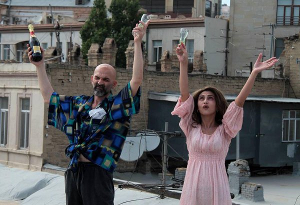 Семейная чета представила в Баку синтез артхауса и комедии (ФОТО)