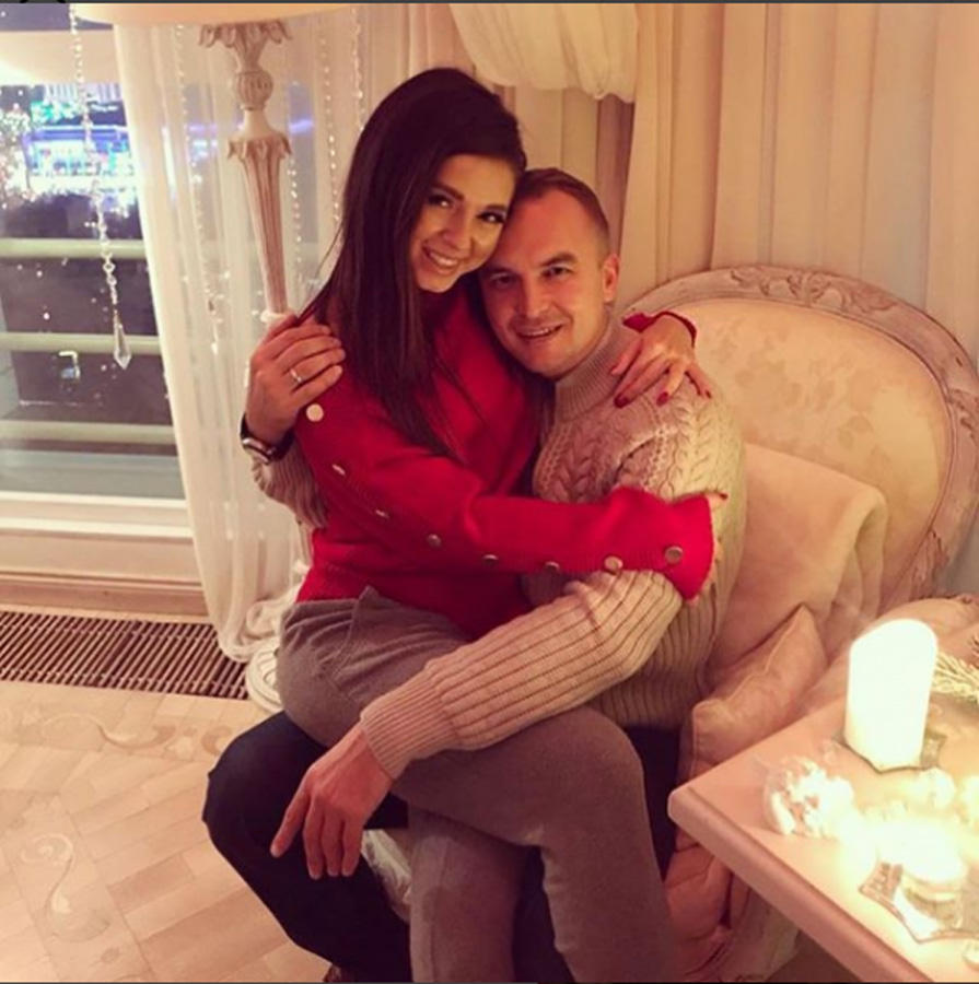 Певица Нюша после выступления в Баку уйдет со сцены (ФОТО)