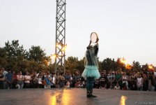 Жаркое лето Бакинского бульвара – танцы и песни народов мира (ФОТО)