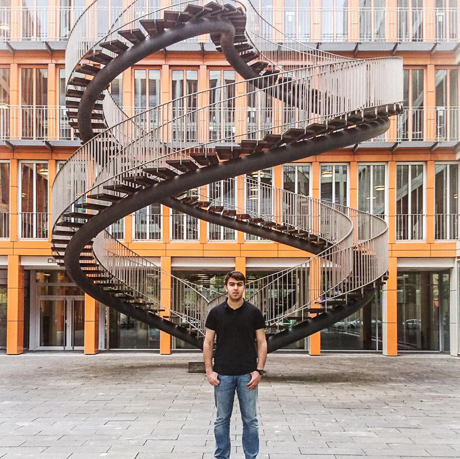 По дизайну уроженца Гянджи американцы выпустили военную версию внедорожника Tank (ФОТО)