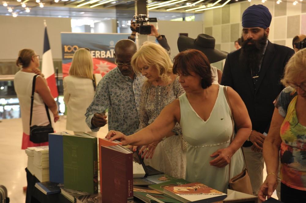 При организации Фонда Гейдара Алиева в Каннах начались Дни азербайджанской культуры (ФОТО)