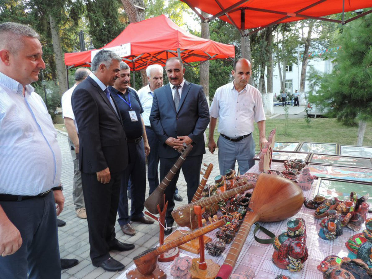 Путешествие в гранатовую столицу Азербайджана (ФОТО)