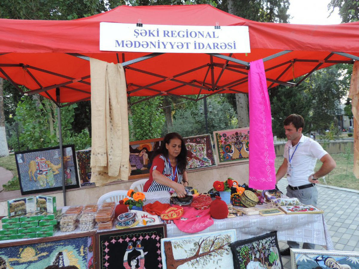 Путешествие в гранатовую столицу Азербайджана (ФОТО)