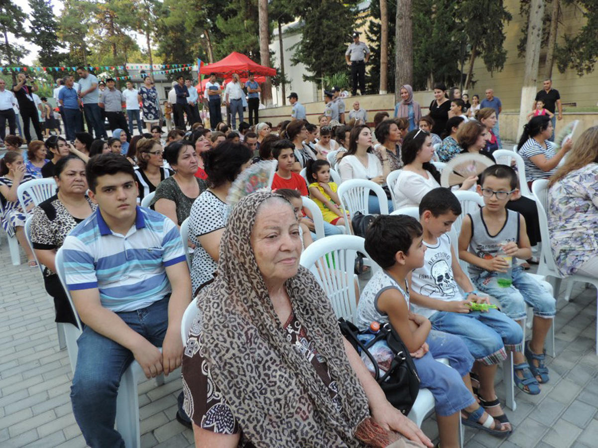 Путешествие в гранатовую столицу Азербайджана (ФОТО)