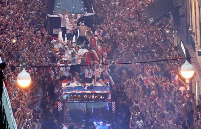 Более 300 тысяч человек вышли на улицы Загреба встречать сборную Хорватии