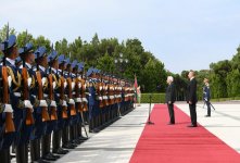 В Баку состоялась церемония официальной встречи Президента Италии (ФОТО)