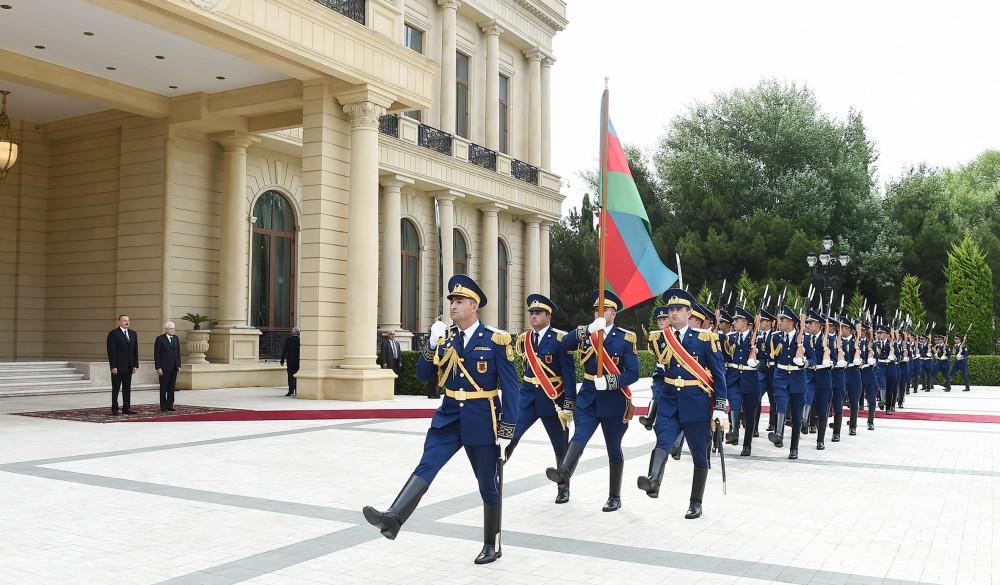 В Баку состоялась церемония официальной встречи Президента Италии (ФОТО)