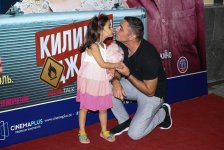 Приключения азербайджанцев и русских на берегу Каспия (ВИДЕО, ФОТО)