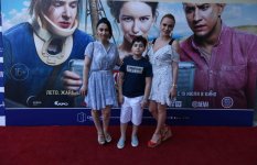 Приключения азербайджанцев и русских на берегу Каспия (ВИДЕО, ФОТО)