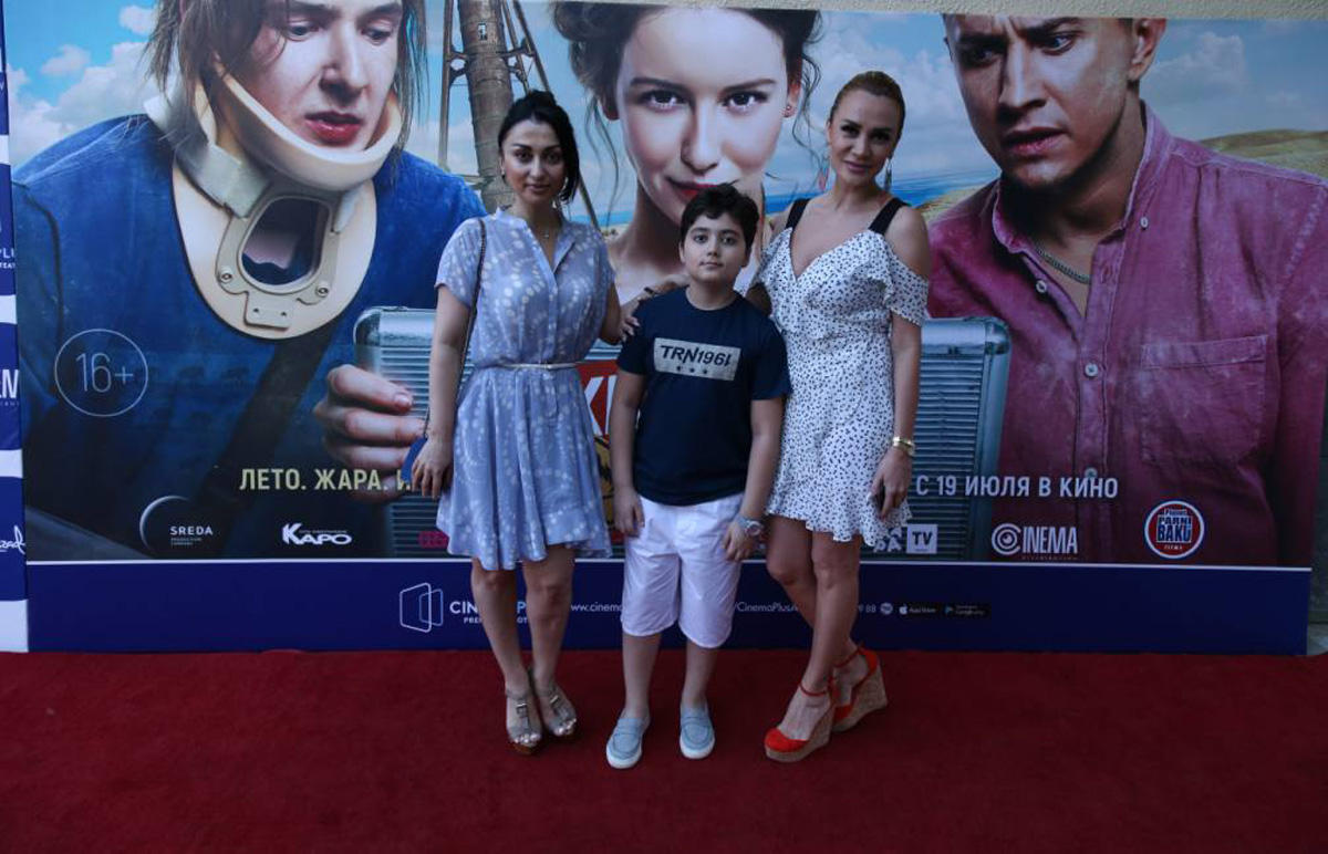 Приключения азербайджанцев и русских на берегу Каспия (ВИДЕО, ФОТО)