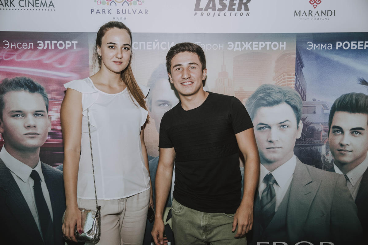 Выпускники Гарварда показали в Баку как заработать миллиард (ФОТО)