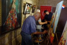 Посол Нидерландов в Азербайджане восхищен своим портретом: Страна тюльпанов и ветряных мельниц (ФОТО)