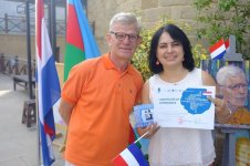 Посол Нидерландов в Азербайджане восхищен своим портретом: Страна тюльпанов и ветряных мельниц (ФОТО)