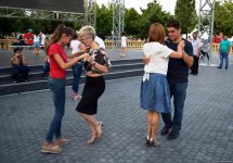 Романтическое аргентинское танго в вечернем Баку (ФОТО)