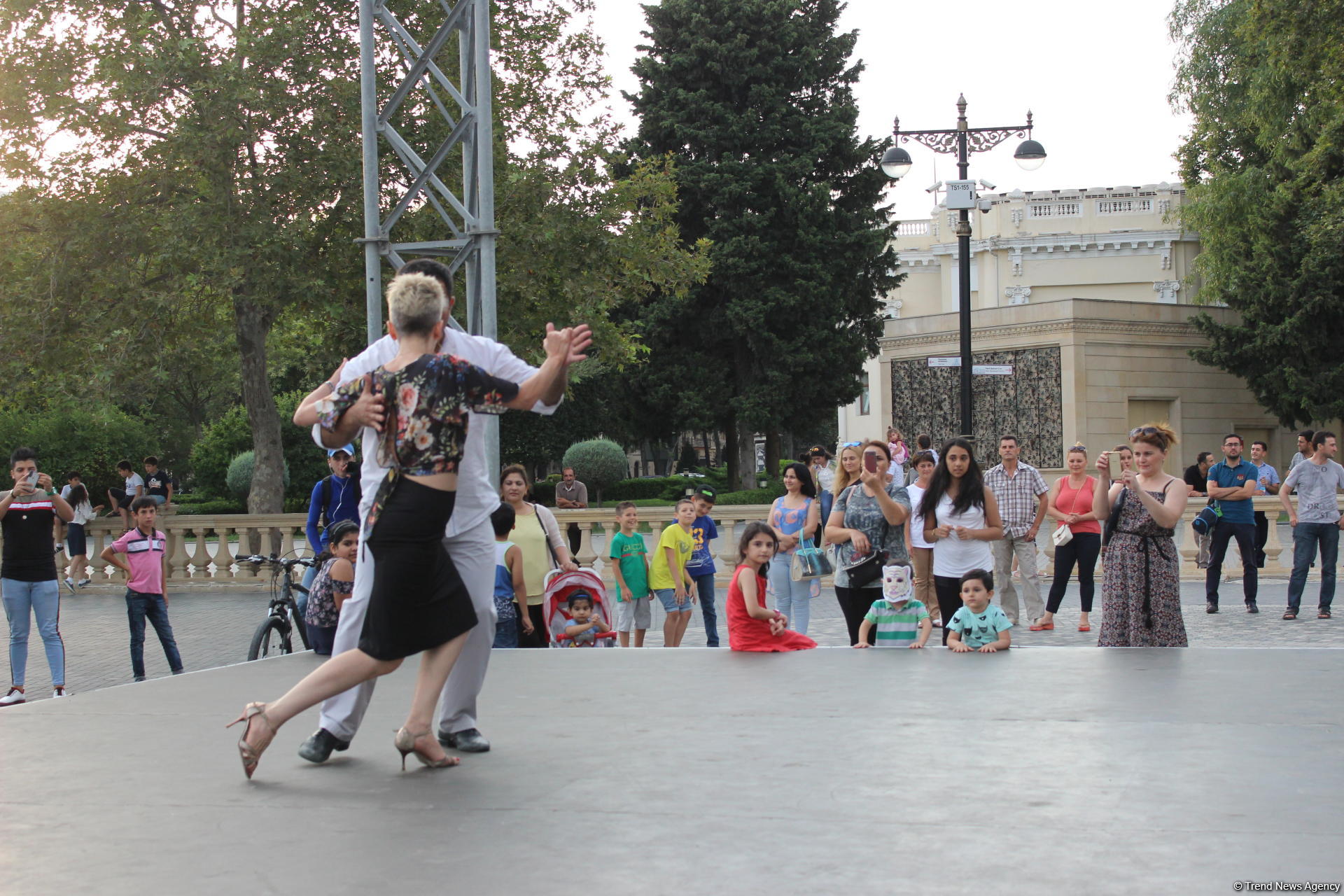 Романтическое аргентинское танго в вечернем Баку (ФОТО)