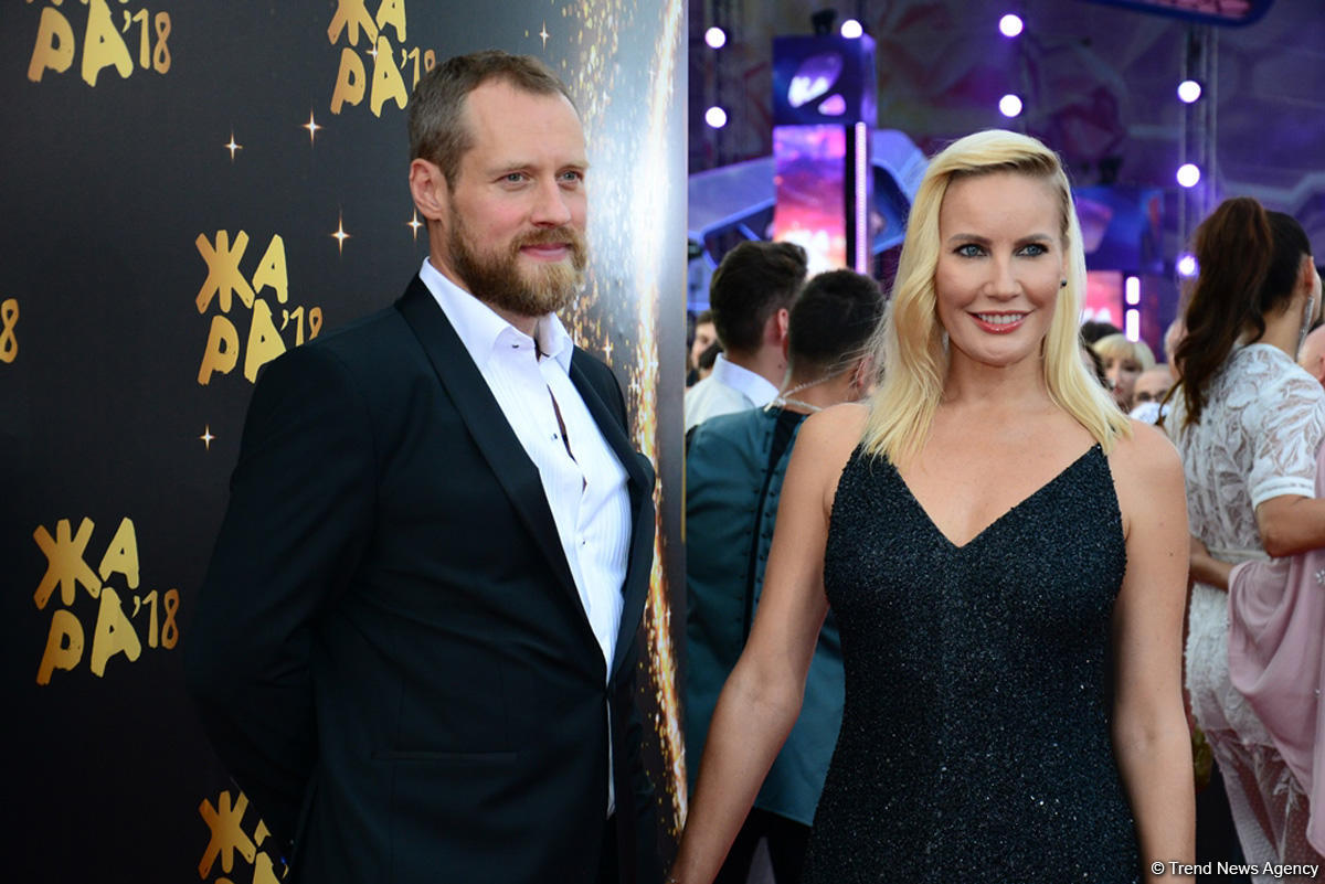 Открыла для себя невероятный Баку - российская телеведущая Елена Летучая (ФОТО)