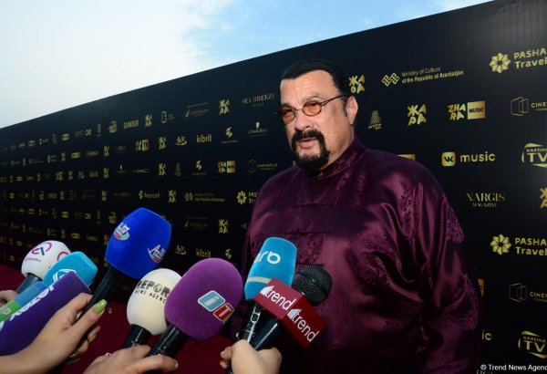 Стивен Сигал: Фестиваль "ЖАРА" – лучший в мире (ФОТО)