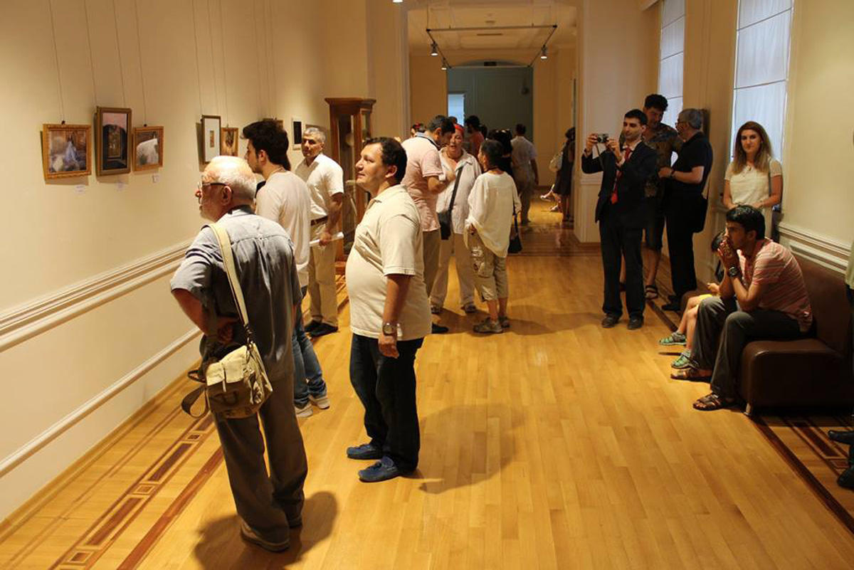 В Баку показали наследие и современность в искусстве миниатюры (ФОТО)