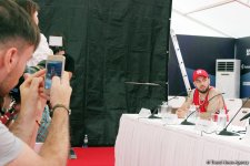 Азербайджанские и российские журналисты приняли участие в съемках комедии "Жара в БАКУ" (ФОТО)