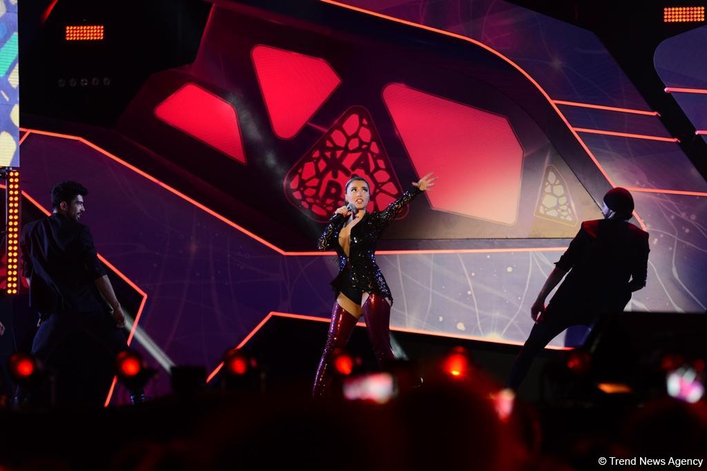 ЖАРА 2018 – эйфория от "Ленинград", фанат прорвался к Jah Khalib, сын Майкла Джексона (ВИДЕО, ФОТО)