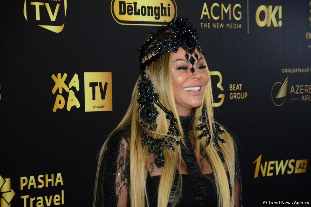 Звезды на красной дорожке закрытия фестиваля "ЖАРА-2018". До новых встреч! (ФОТО)