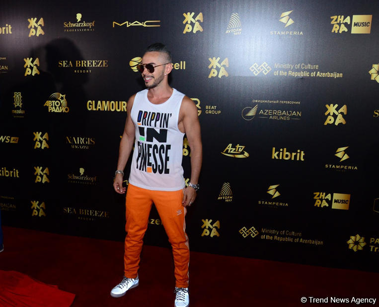 Звезды на красной дорожке закрытия фестиваля "ЖАРА-2018". До новых встреч! (ФОТО)