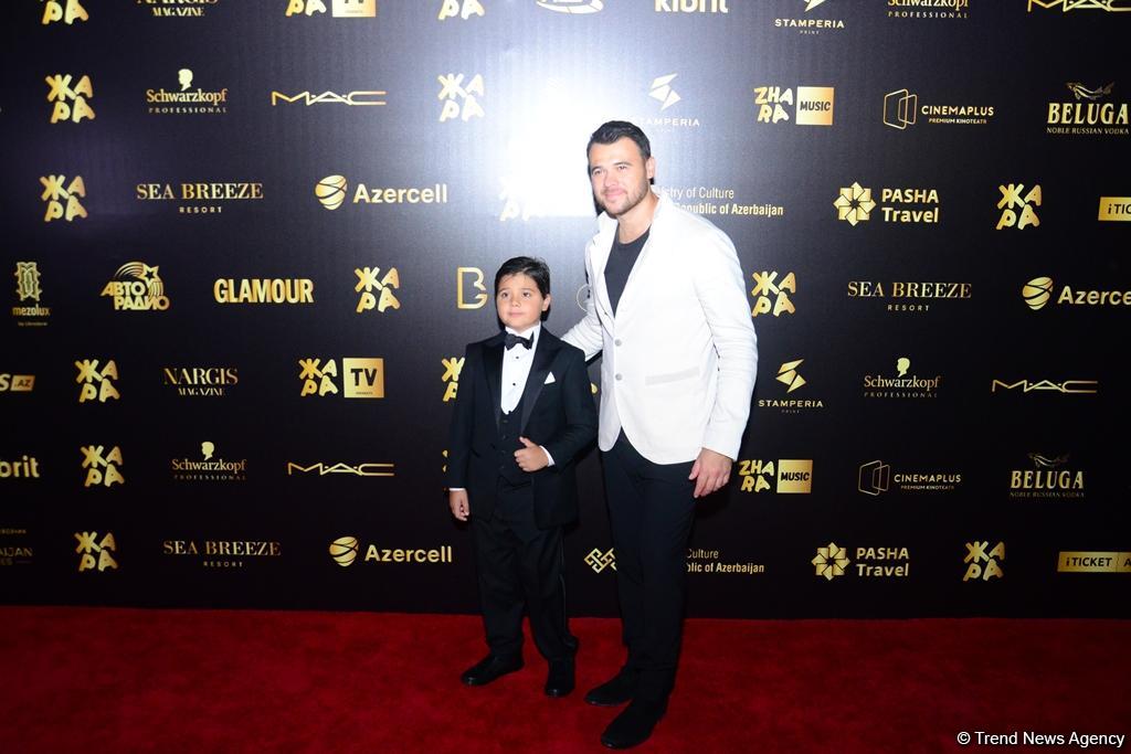 Звезды на красной дорожке закрытия фестиваля "ЖАРА-2018". До новых встреч! (ФОТО)