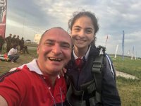 Впервые 13-летняя азербайджанка совершила прыжок  с парашютом с высоты 4400 метров! (ВИДЕО, ФОТО)