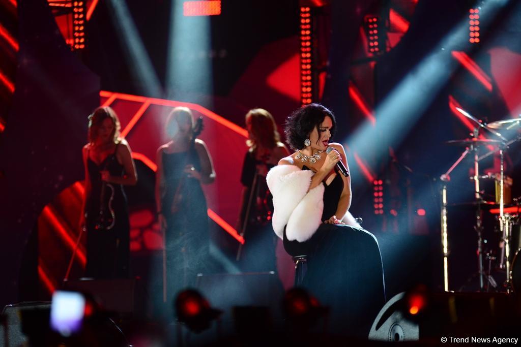 Когда летела в самолете, то уже была потрясена Баку – Слава (ФОТО)