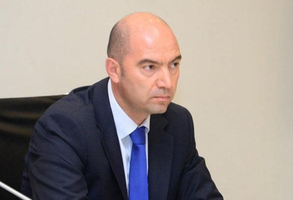 В Азербайджане наладят новый формат сотрудничества между таможней и предпринимателями