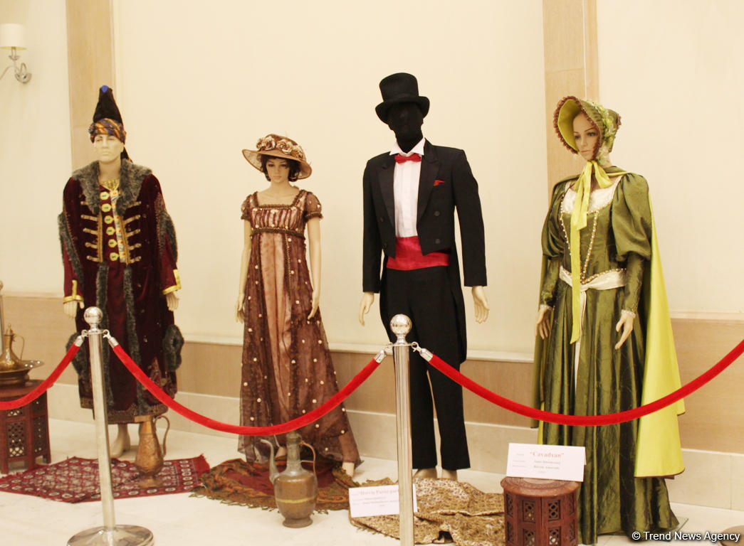 Костюмы из популярных азербайджанских кинофильмов (ФОТО)