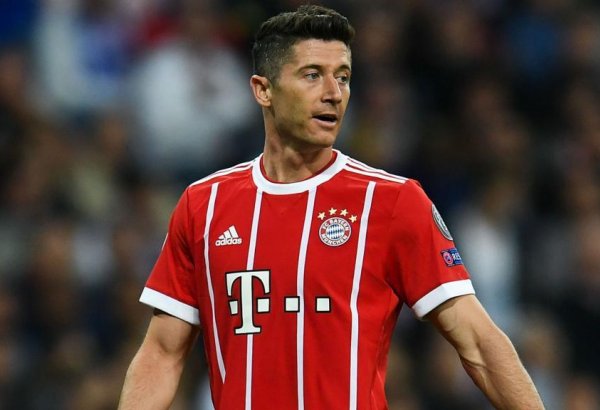 Левандовски признан футболистом года по версии ФИФА