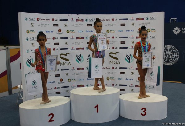 Прошла церемония награждения призеров первого дня Чемпионата Азербайджана по художественной гимнастике (ФОТО)