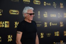 Александр Маршал выступил в Баку с имплантом в позвоночнике (ВИДЕО, ФОТО)