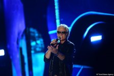 Александр Маршал выступил в Баку с имплантом в позвоночнике (ВИДЕО, ФОТО)