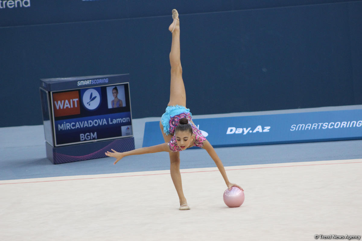 Стартовал второй день XXV Чемпионата Азербайджана и Первенства Баку по художественной гимнастике (ФОТО)