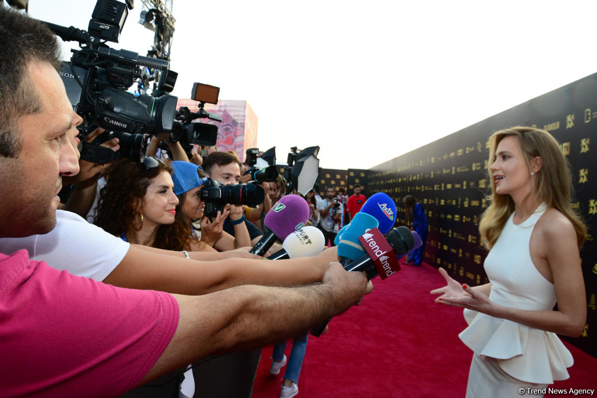 Горячее желание Глюкозы вернуться в Баку (ВИДЕО, ФОТО)