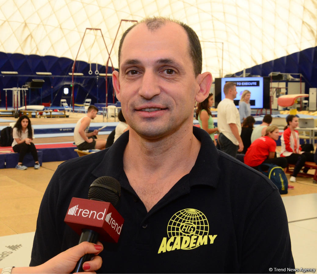 В Баку проходят тренерские курсы по аэробной гимнастике Академии FIG (ФОТО)