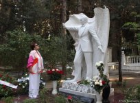 Память о Муслиме Магомаеве не уходит, а возрастает с каждым годом - Тамара Синявская (ФОТО)