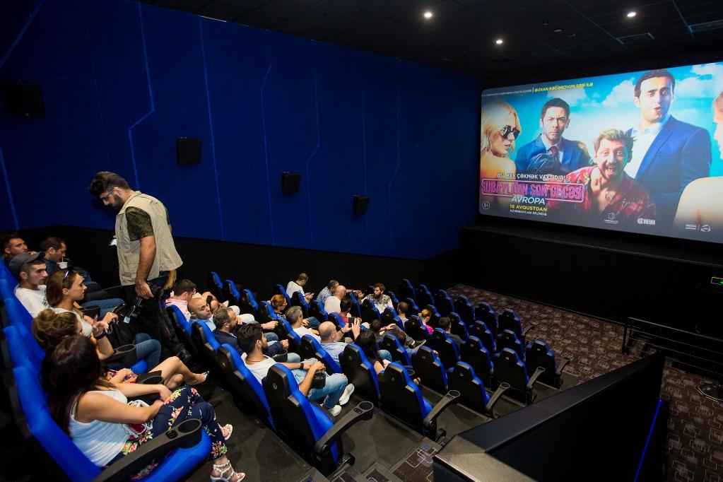 "Мальчишник в Европе" для азербайджанских зрителей (ФОТО, ВИДЕО)