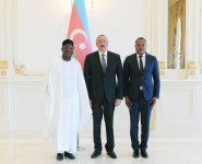 Президент Ильхам Алиев принял верительные грамоты послов ряда стран  (ФОТО)
