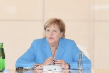 Президент Азербайджана и Канцлер Германии встретились в Баку с бизнесменами (ФОТО) (версия 2)
