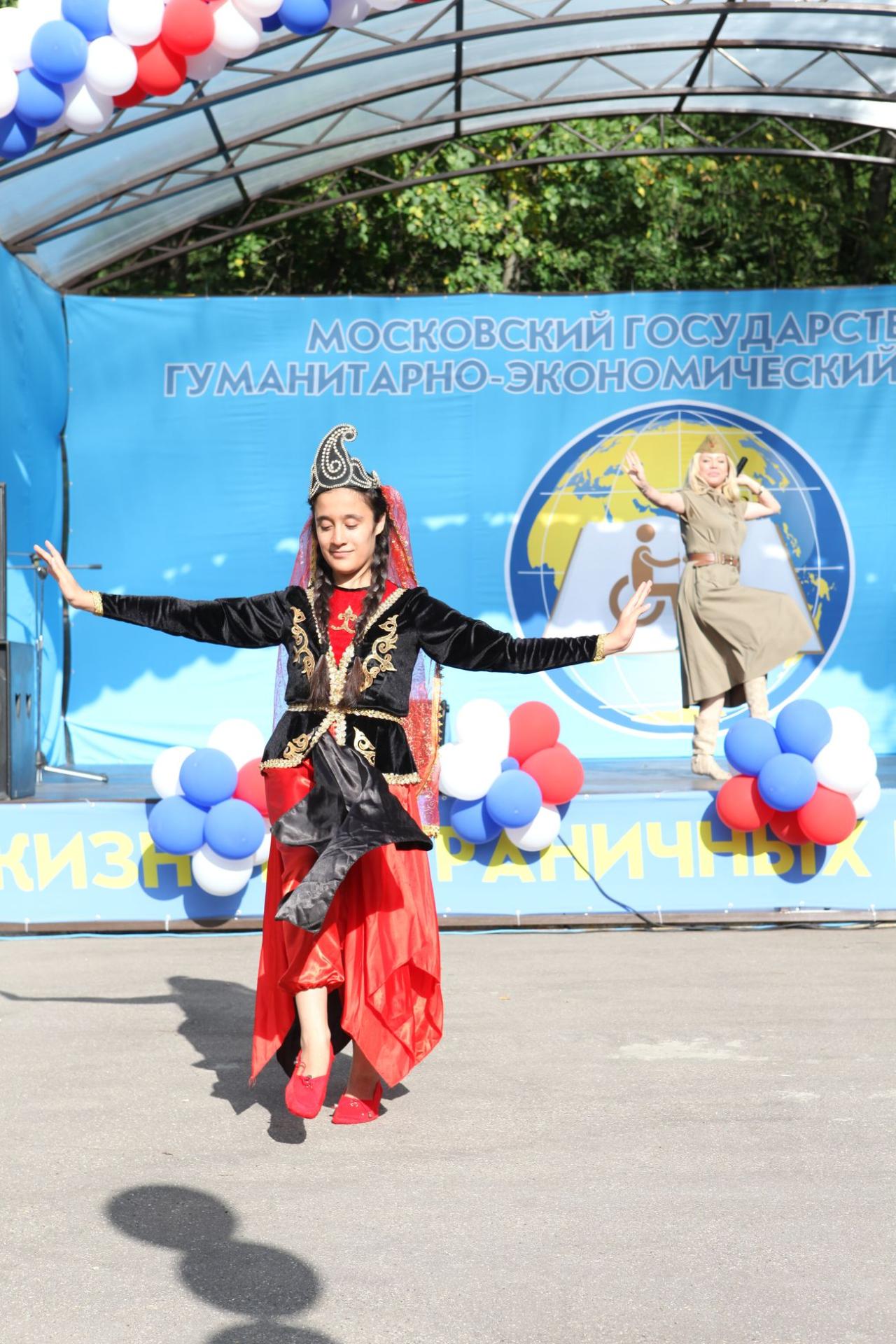 Мурад Садых удостоен диплома фестиваля "Жизнь безграничных возможностей" в Москве (ВИДЕО, ФОТО)